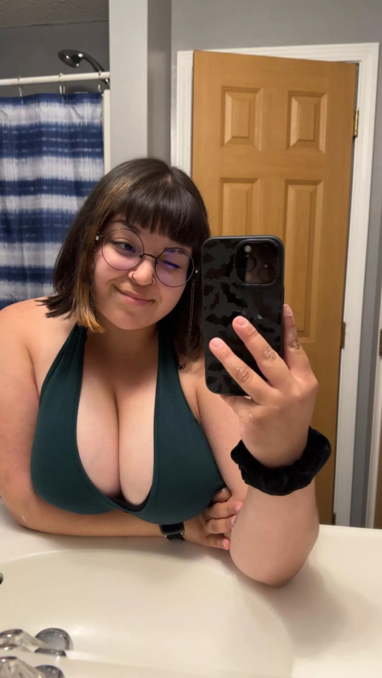 A lil more of a face reveal <3