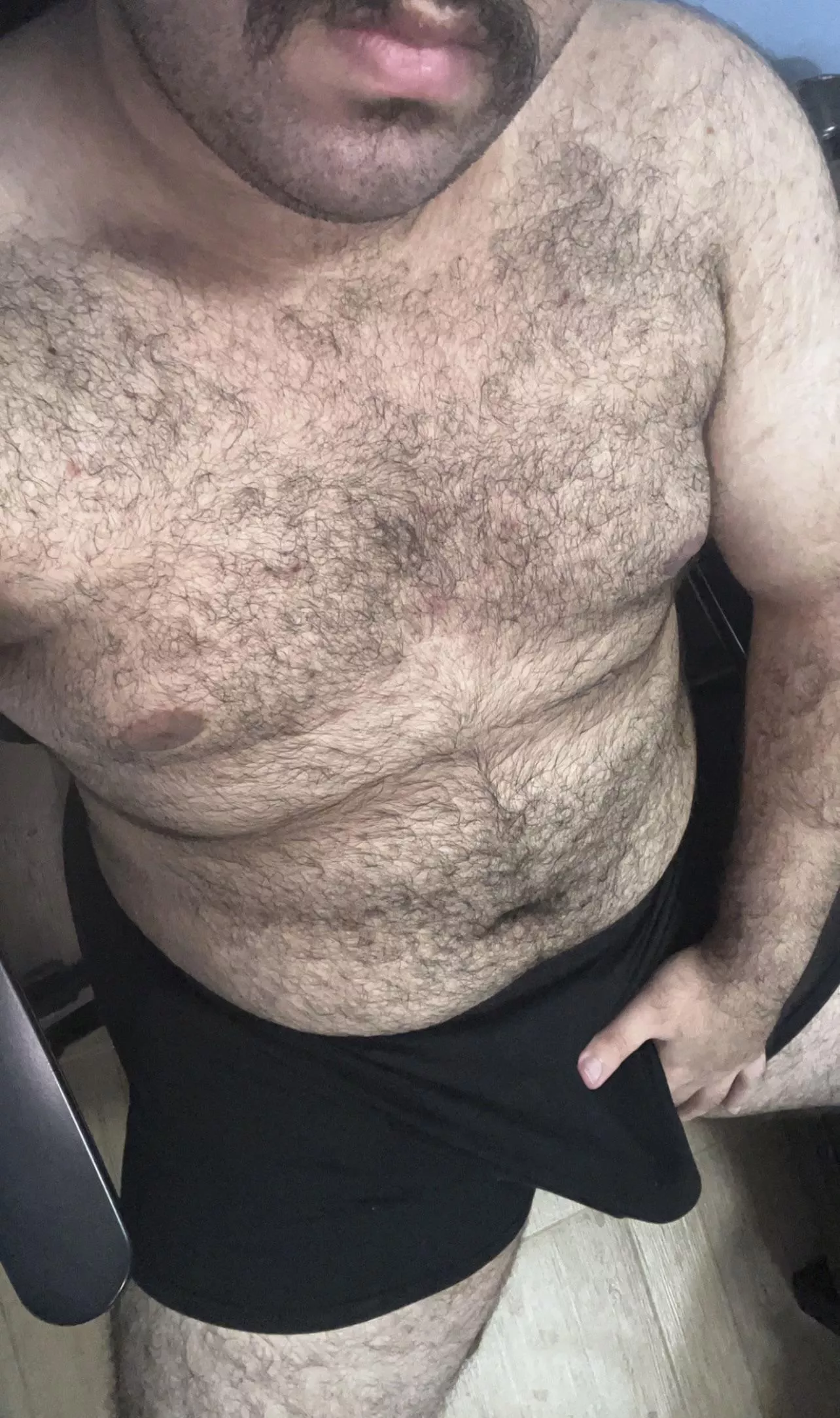 Any dominant tops into a hairy 20 years old bear?