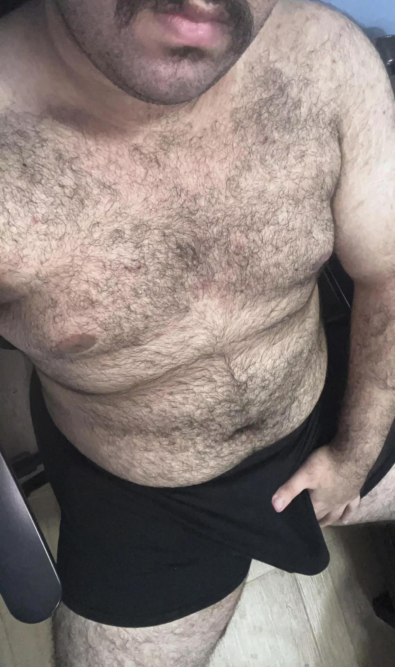 Any dominant tops into a hairy 20 years old bear?