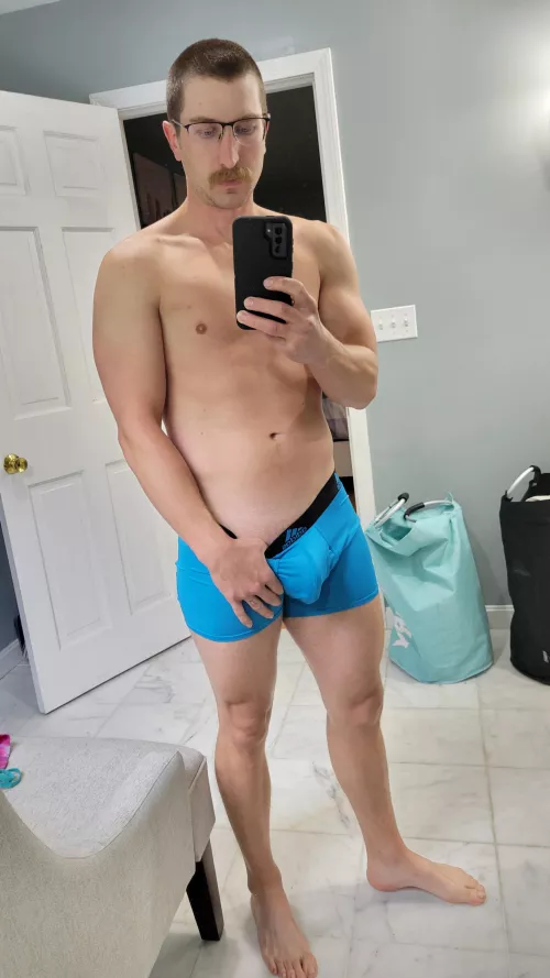 Blue matches my eyes 😁