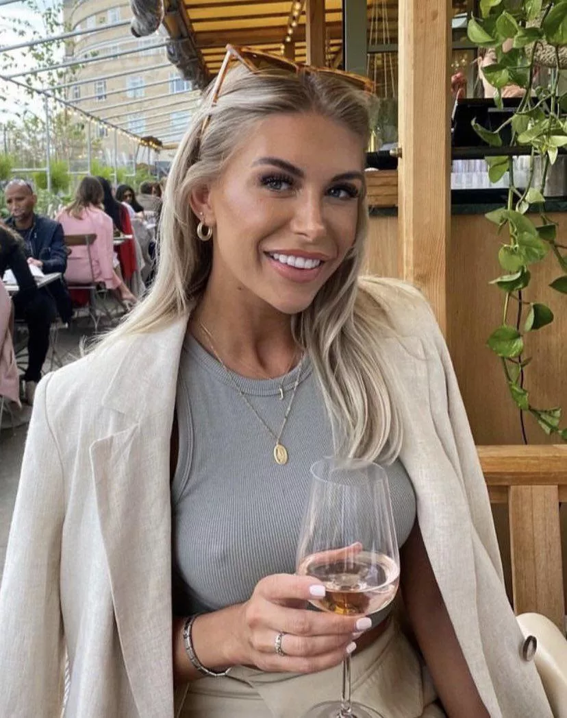 Chloe nips out for a wine