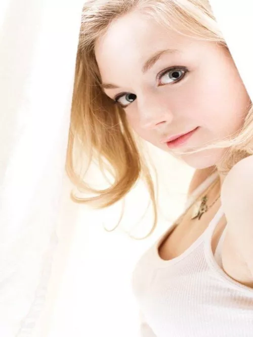Emily Kinney