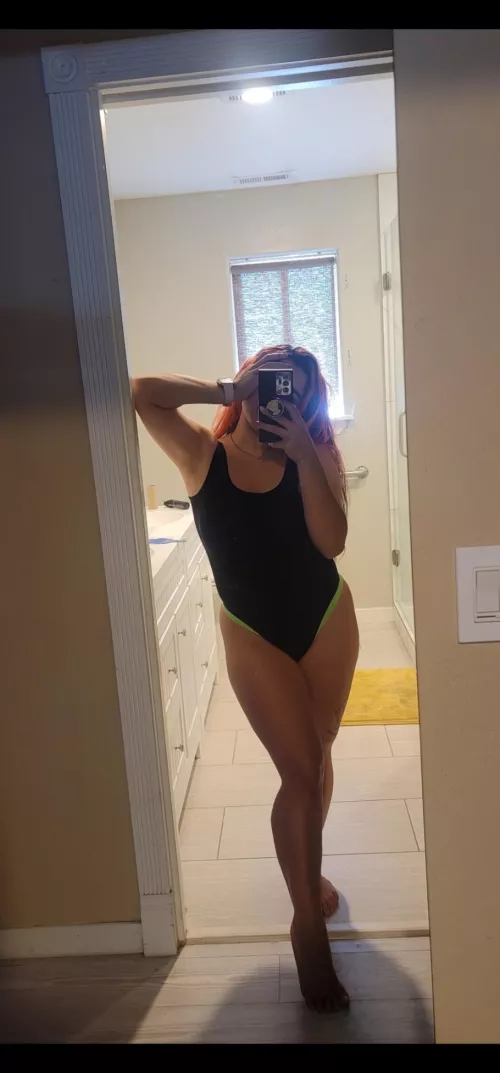 Hiiii, anyone else bored?