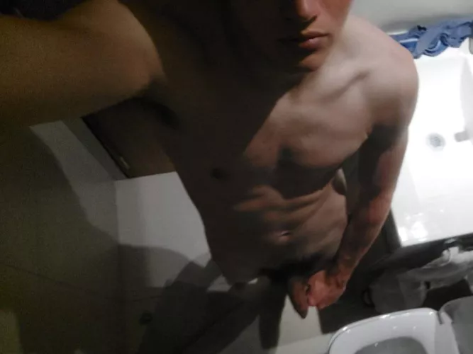 Horny, anyone wanna come over at my place?