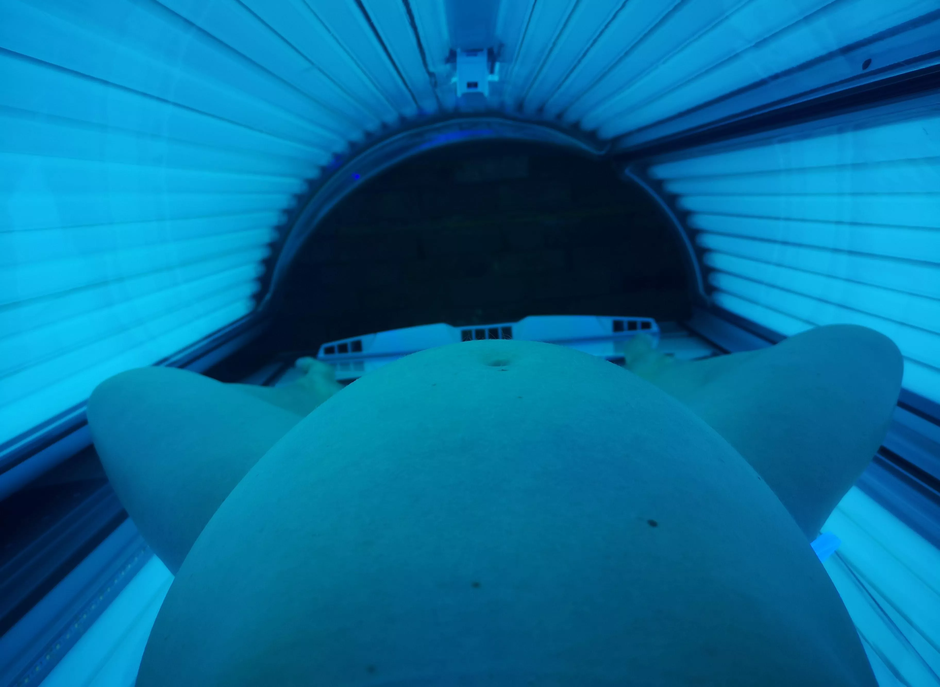 I always play with pussy while getting my tan on