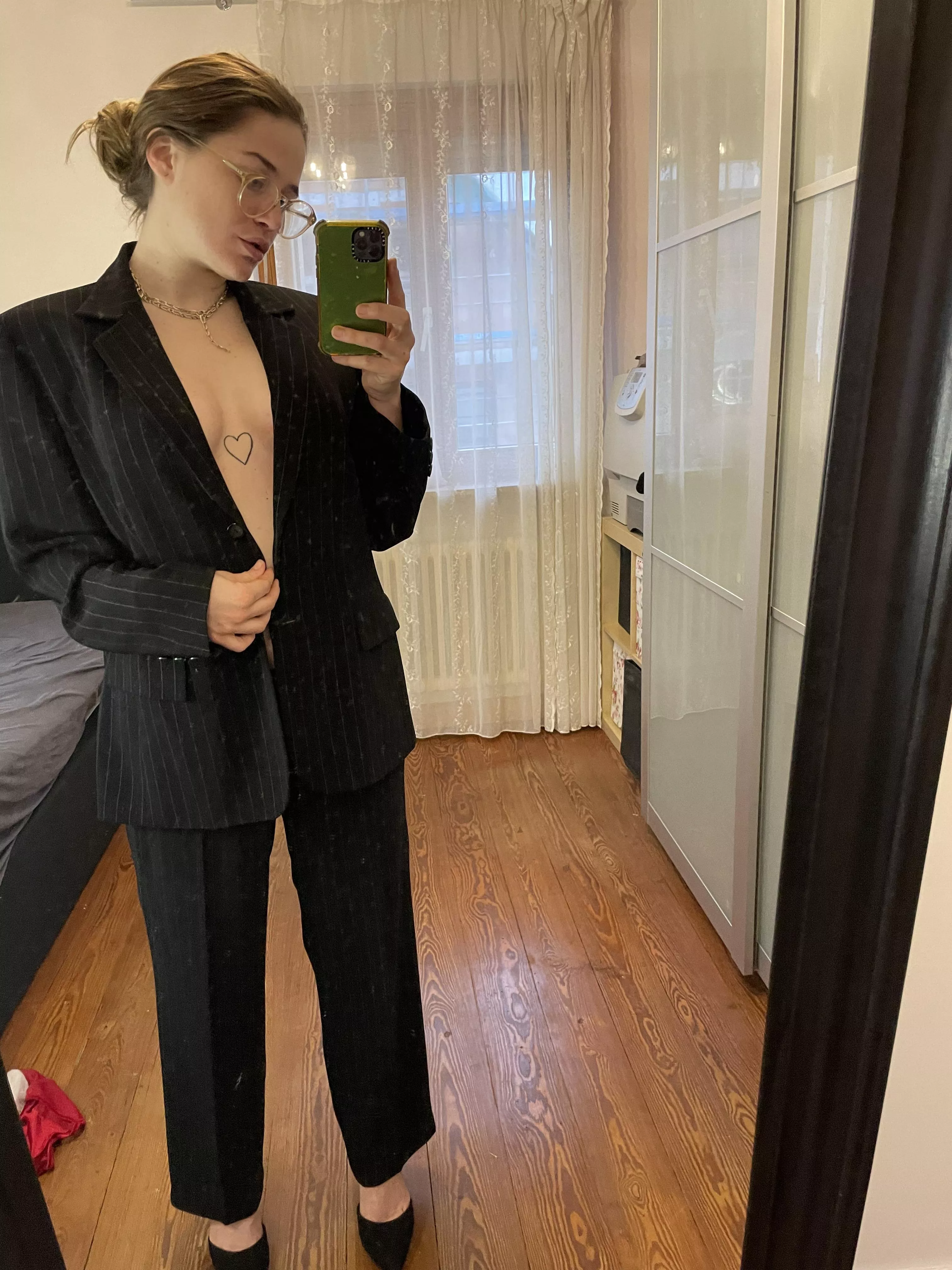 I know that I'm your favorite secretary