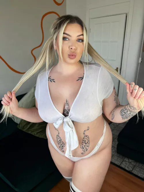 I like to dress slutty for chill Fridays