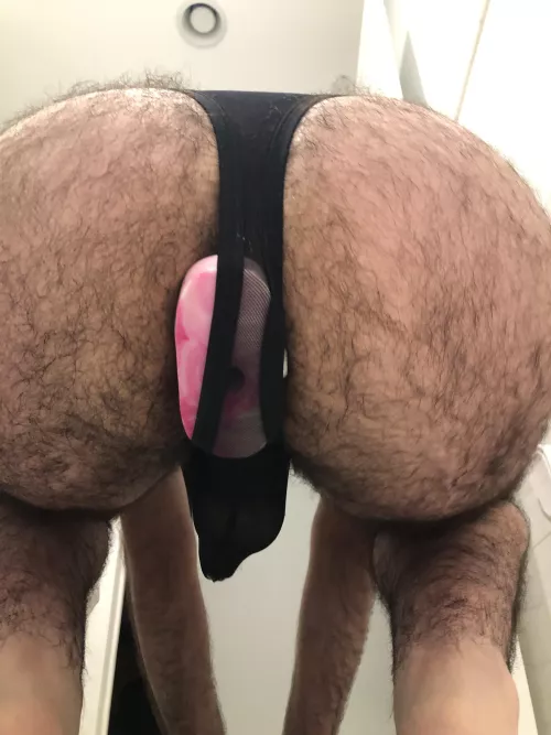 I need someone to help me take better pics of my hairy ass