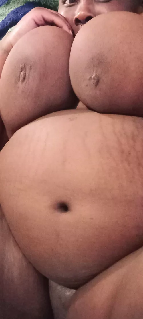 Lemme be your midnight snack