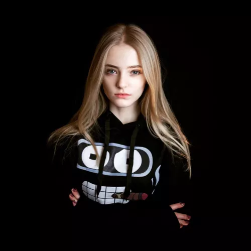 Lena zalman aka. Larissa