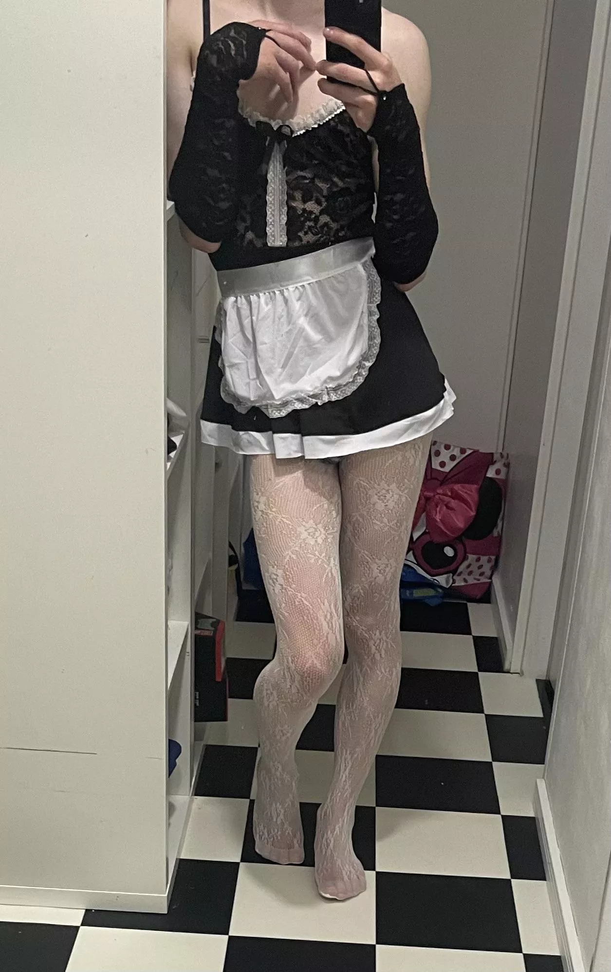 Maid but white stockings this time 😶‍🌫️
