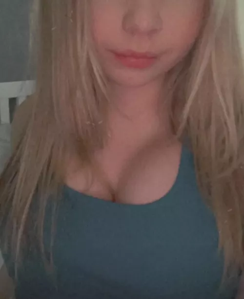 My ex hated when I wore this sports bra to the gym[f][18]