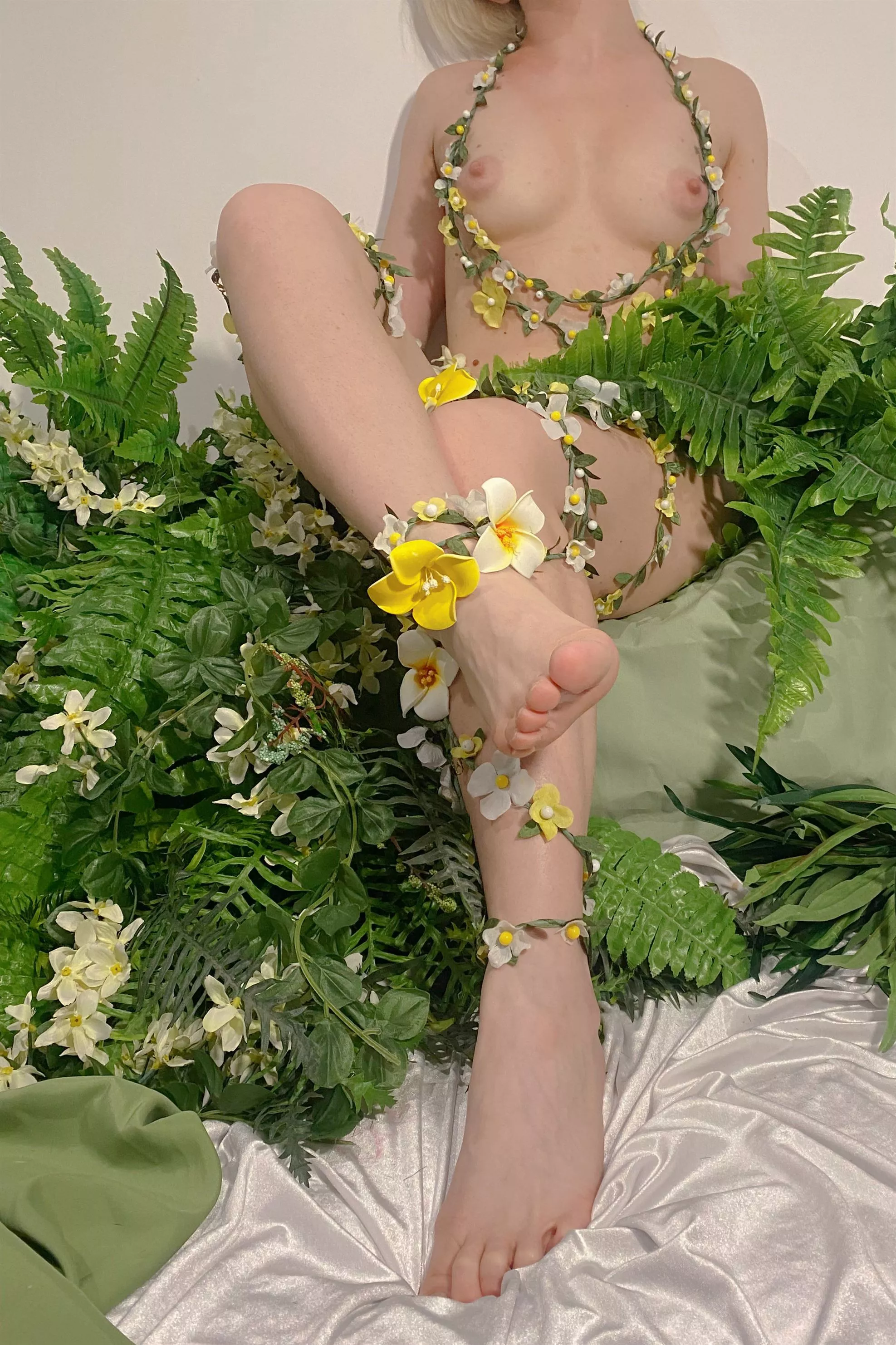 my tender and beautiful legs will be able to please you today