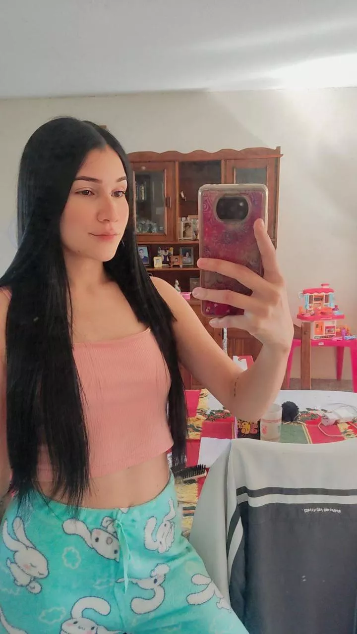 Outfit for eating ice cream all day