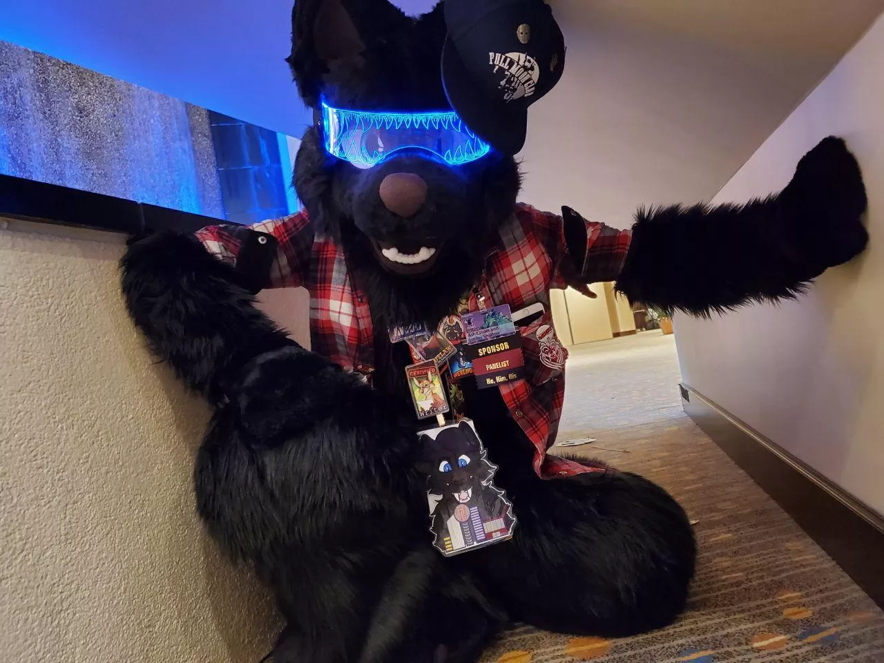 Pic a friend took of me at TFF 2020. I think this is my favorite fursuit photo of me.