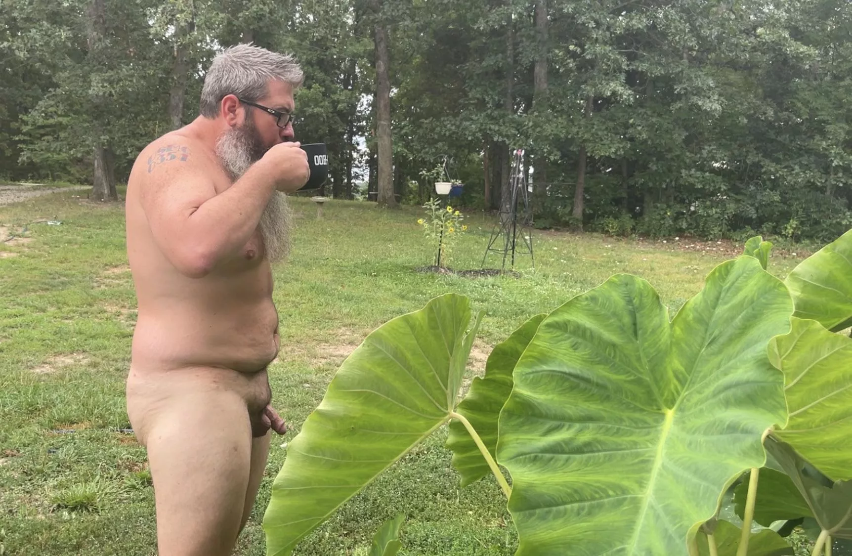 The real reason dads wake up earlier than everybody else is to wander around naked, drinking coffee. 😂🤣