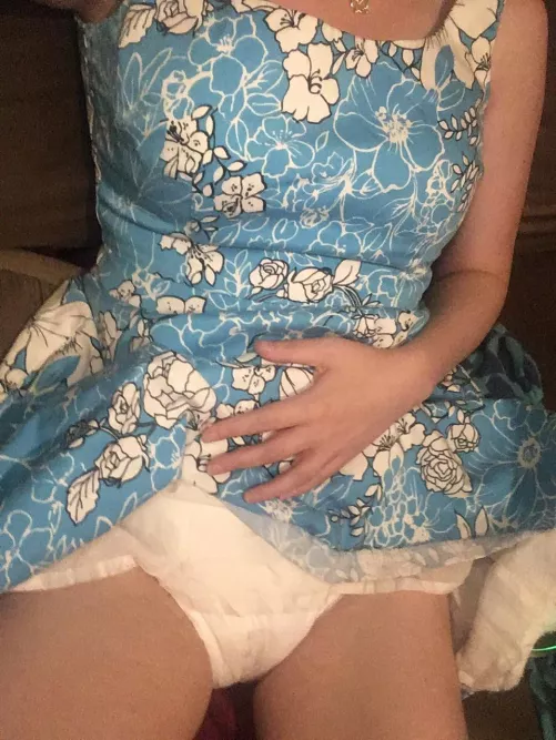 There’s something so classic about the white diapers 🧸🍼