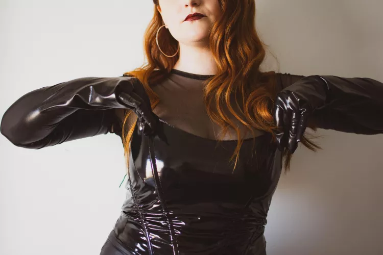 your adoring face reflected in my corset