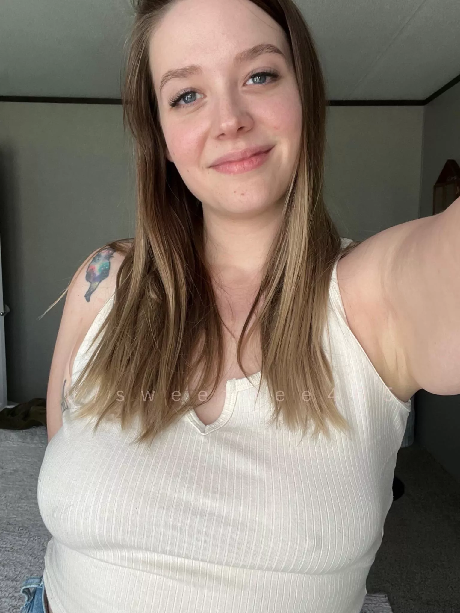 Braless queen 👸🏻