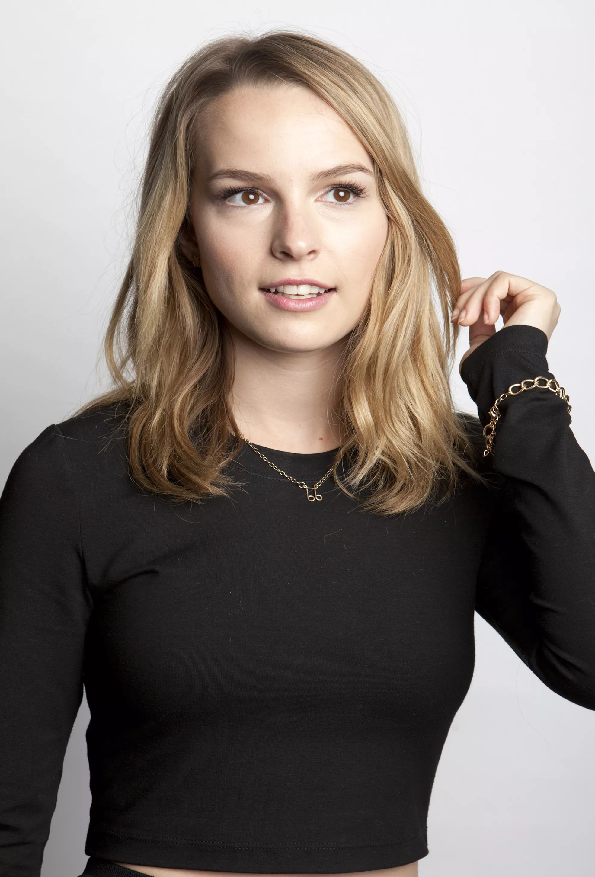 Bridgit Mendler