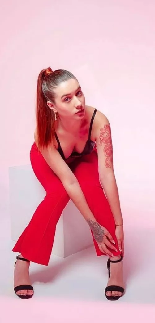 Every sub is free for 30 days and i'll send out a greeting vid for free hha