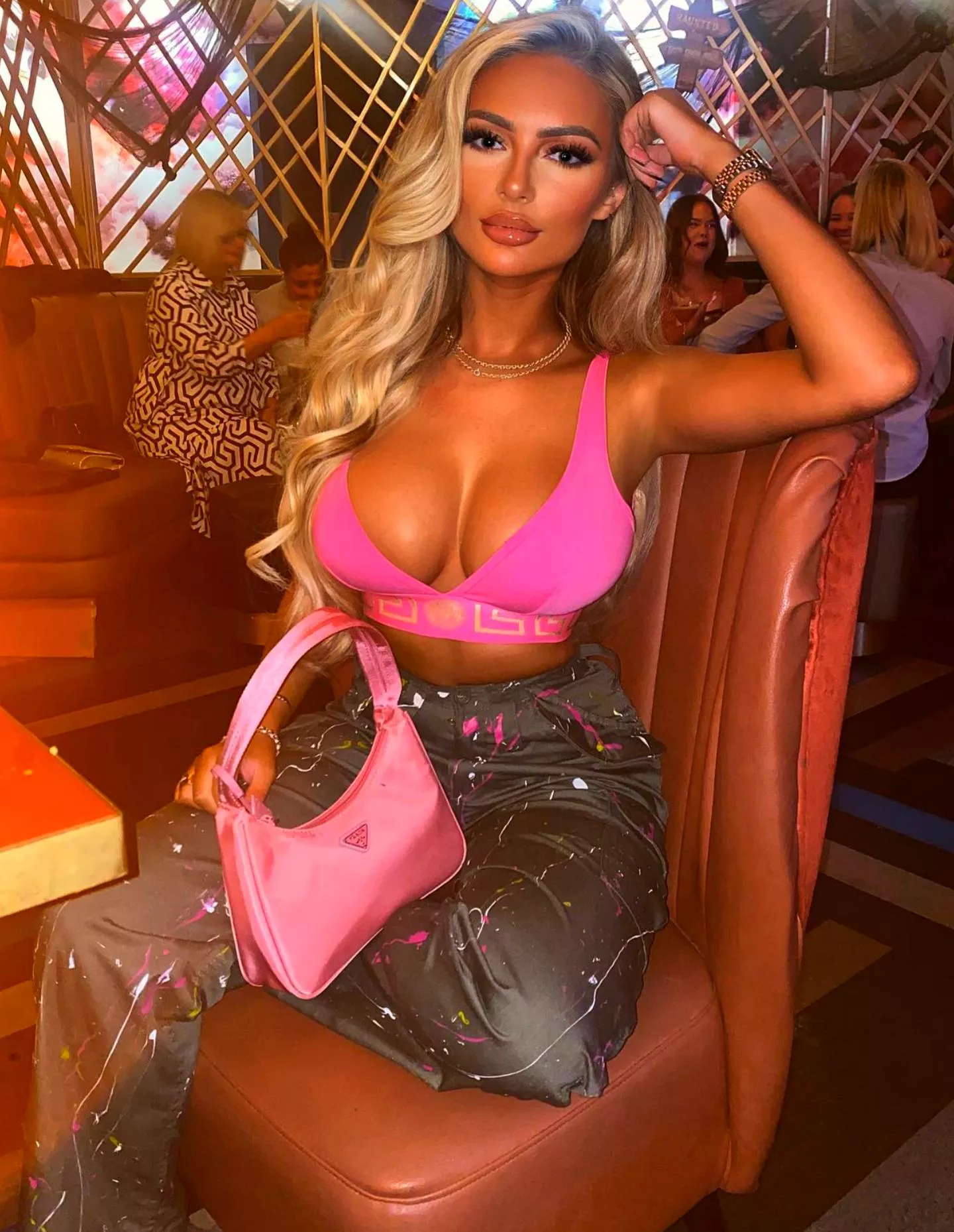 Huge Coke Eyes Blonde