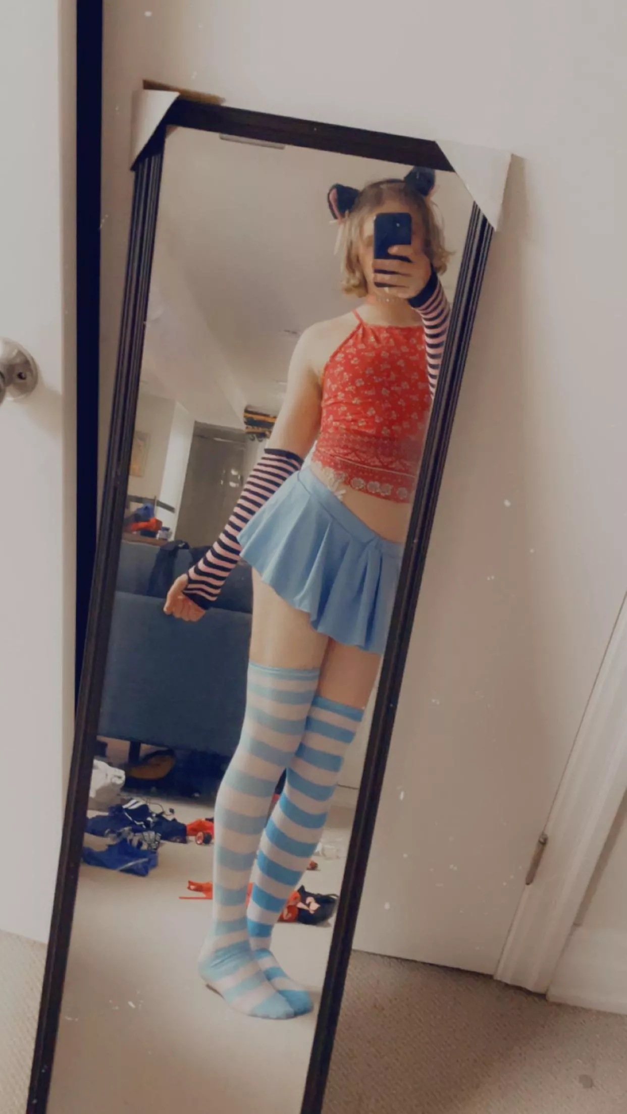 I felt cute so hiiii