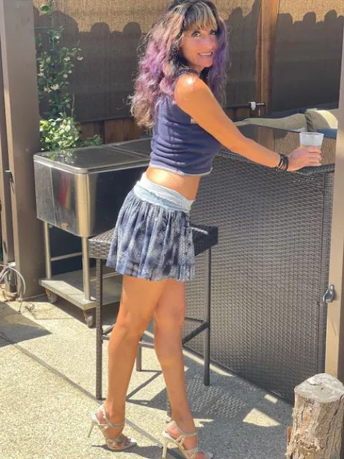 I love a short skirt with heels.