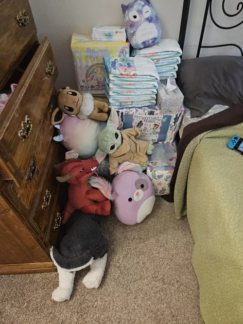 I present Diapee Mountain and the Stuffie Foothills