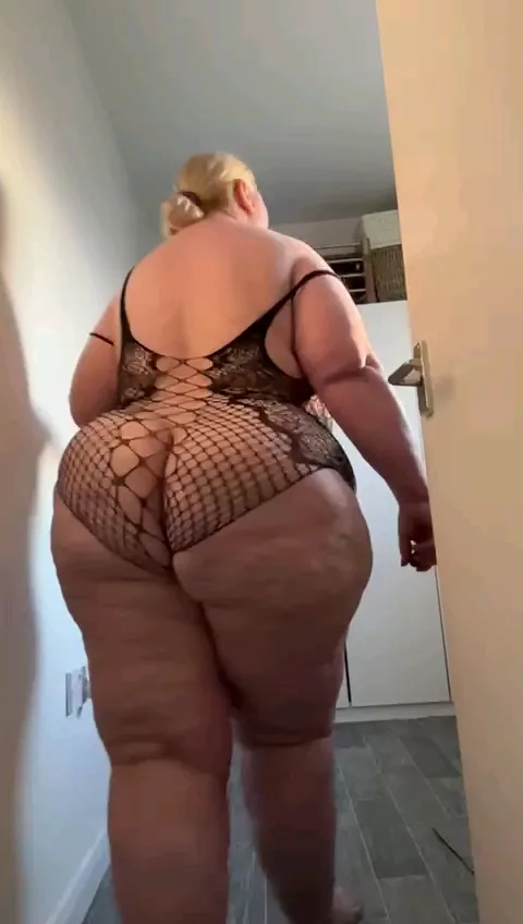 I think you'd enjoy this bbw gilf bouncing my ass on you!