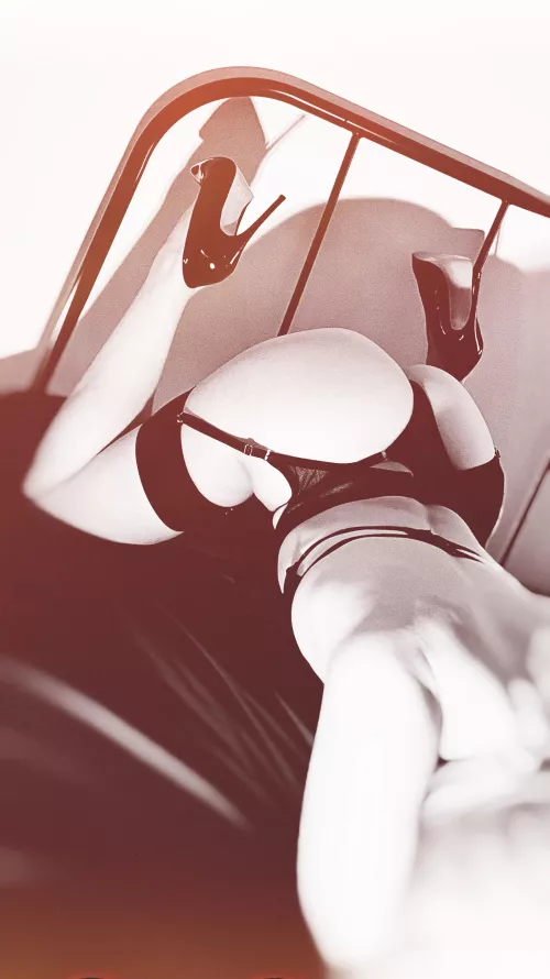 Keeping the shoes on