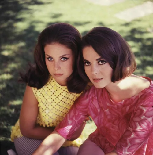 Lana and Natalie Wood (1960s)