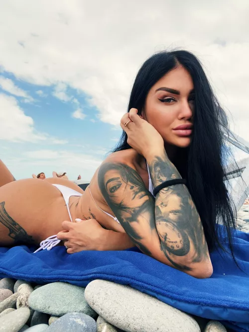 Let's go sunbathing together