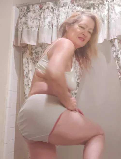 My butt looks bigger in these panties