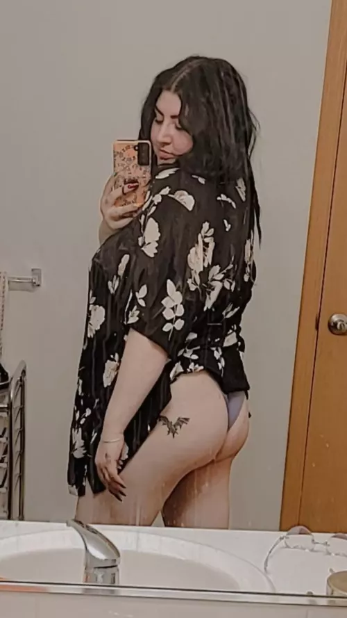 My nails are always done and always fun 😁