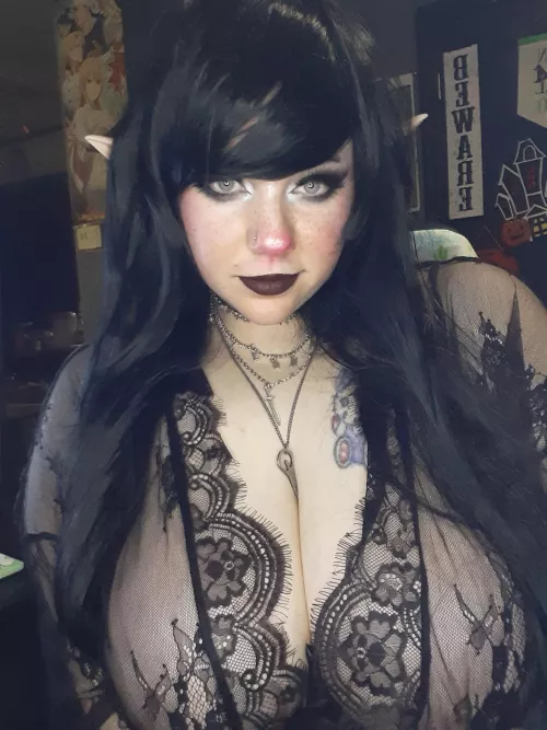 Put your face between them 🥵🥵