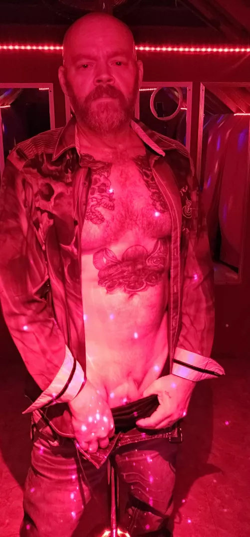 Red light district!!! [46]