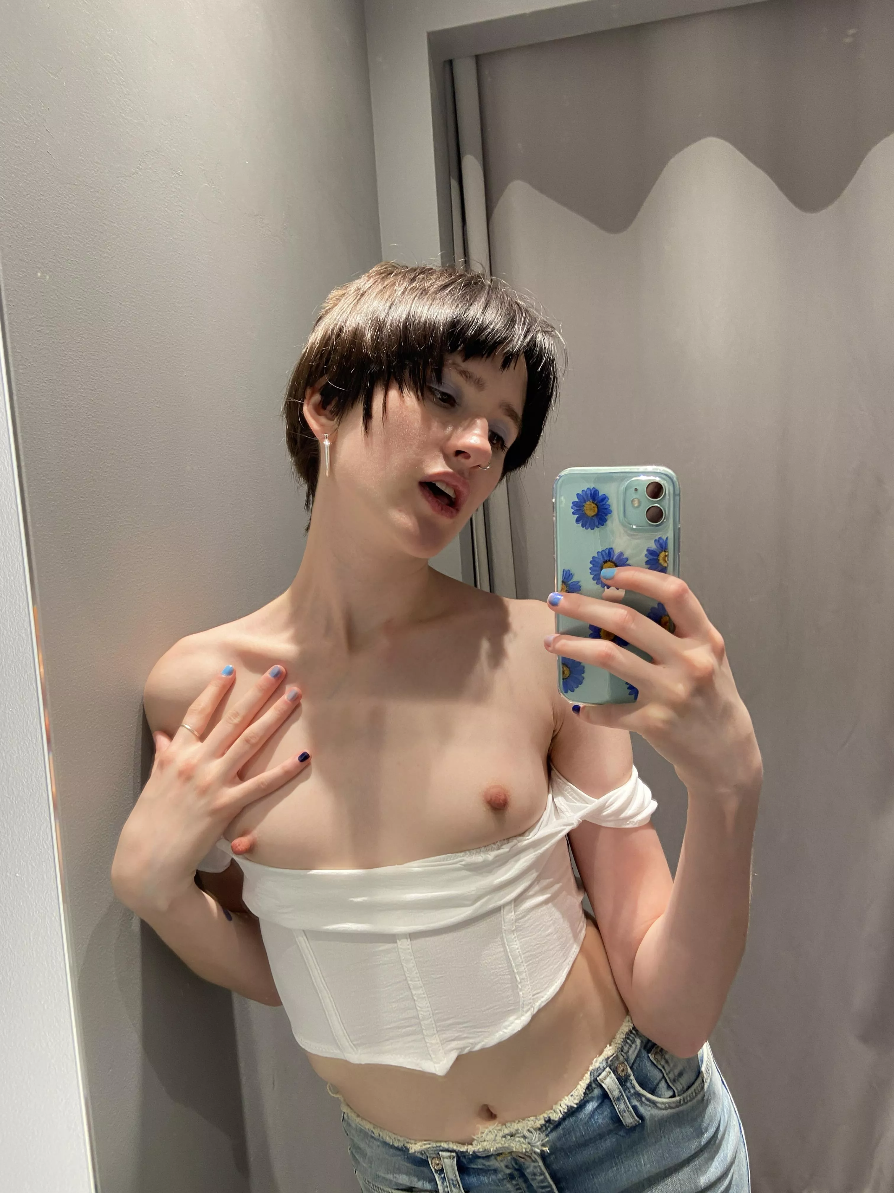 should I be prouf of having no tits?