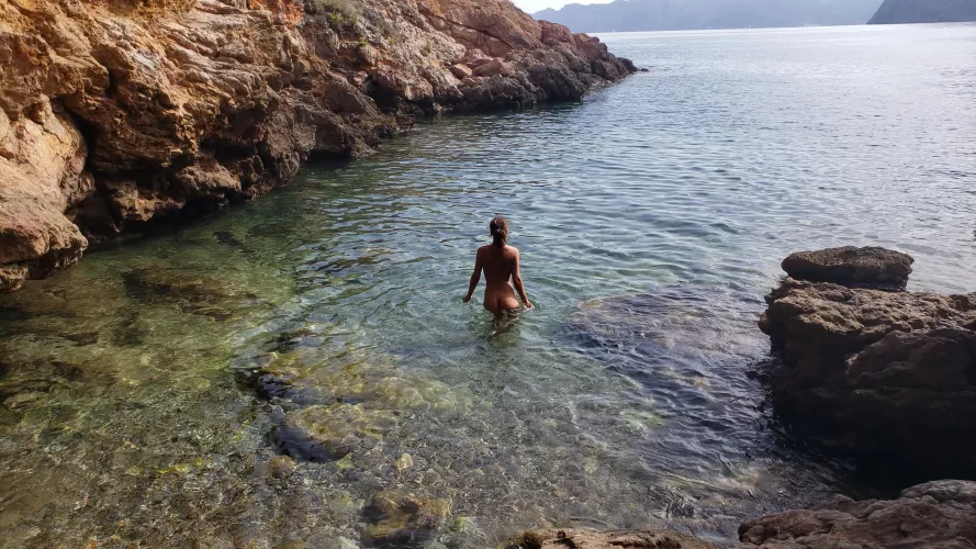 Skinny dip in paradise