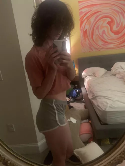 sorry my rooms a mess😵‍💫