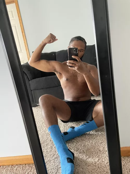 Who’s gonna nuzzle in here after my workout?