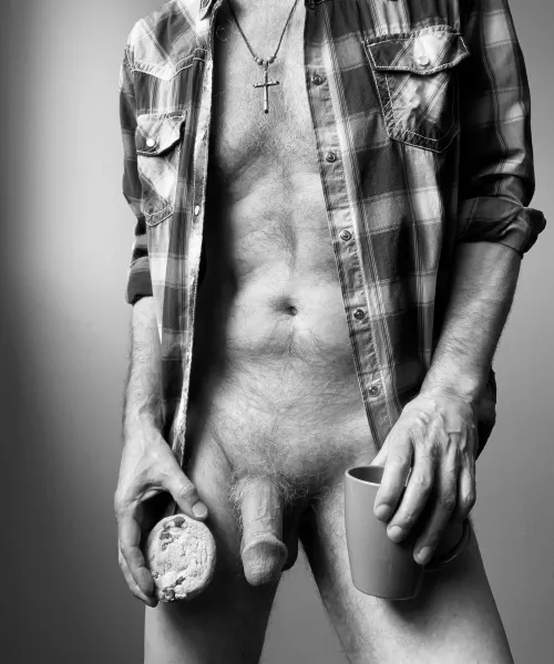 You know you want a taste of my c…ookie…