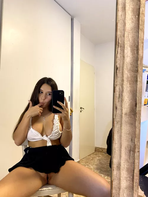 Your cute schoolgirl wants to deliver pleasure 😋