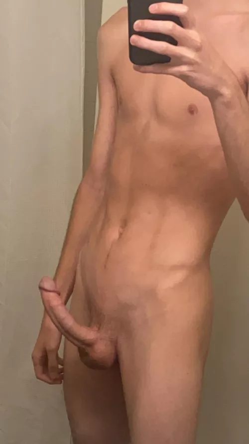 (18) hoping I’m good enough to make some girls and guys cum