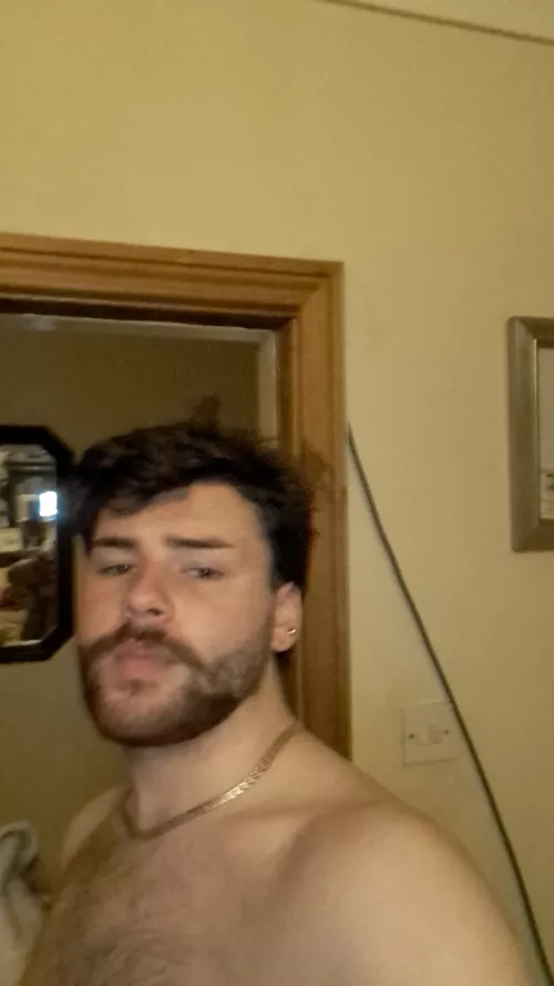 19 ireland just woke up, lets be friends Cianduffyy