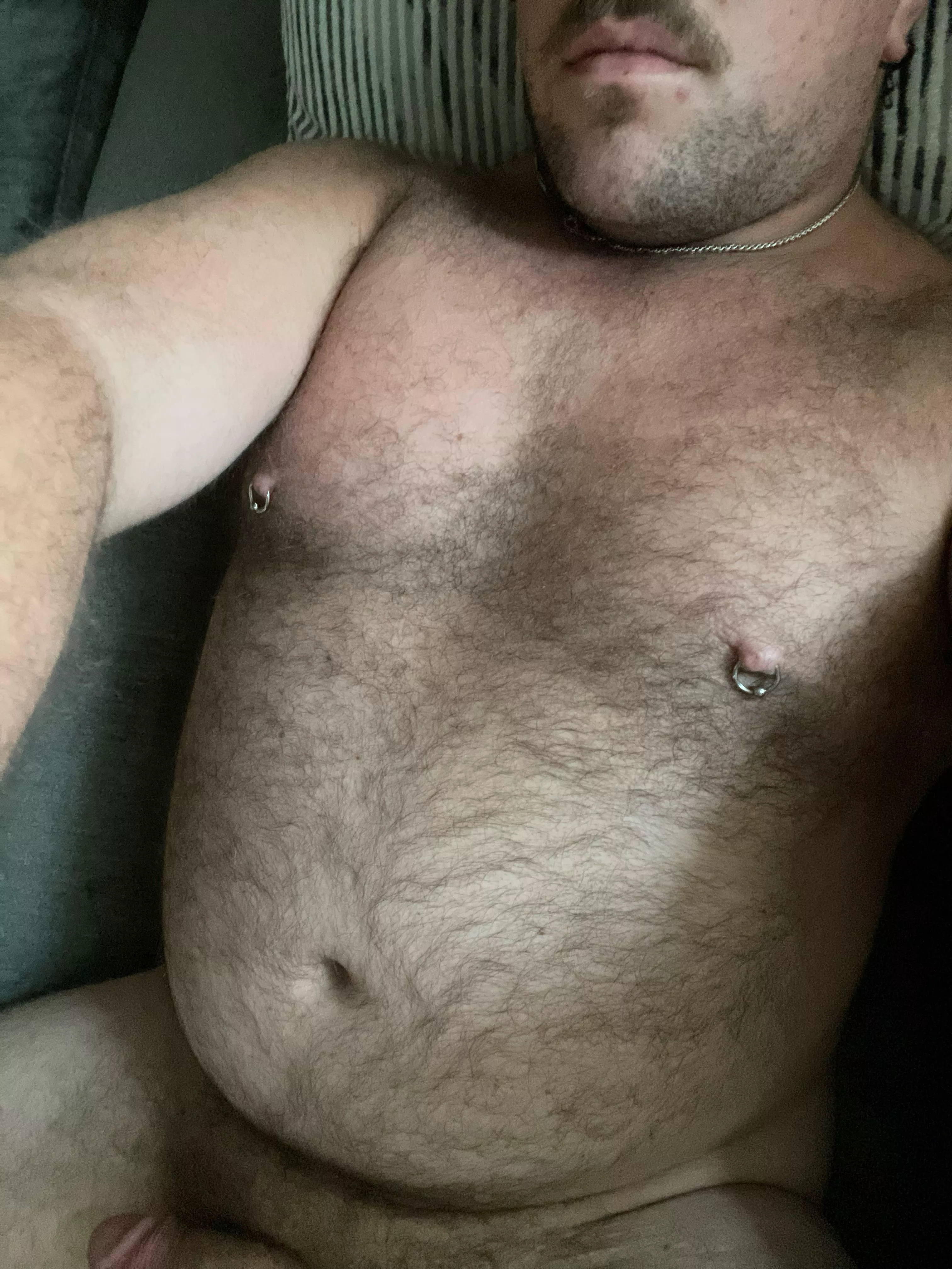 32m bored DMs open 😜
