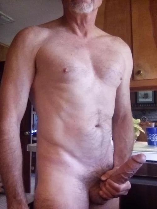 (62) Daddy is off work!