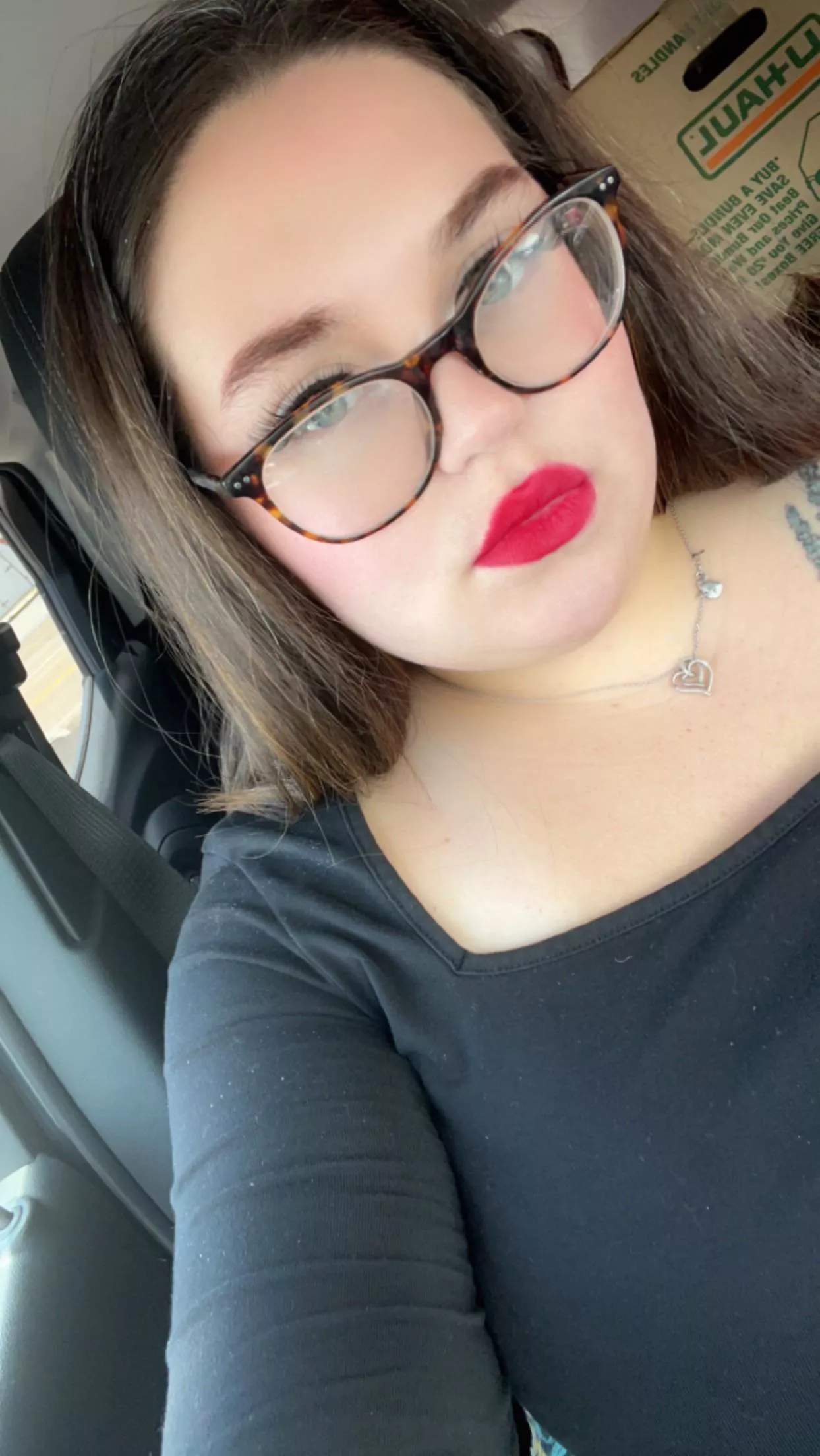 ❤️ and I got that red lip classic thing that you like ❤️