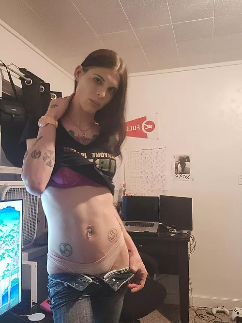 Can I strip for you 😏