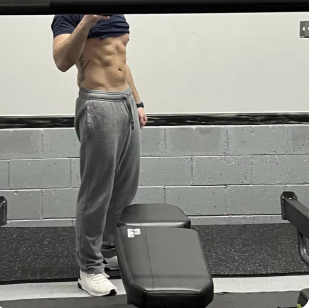 Cardio with a friend can cure those [M]onday blues…